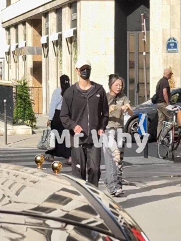 富灯网  李昀锐助理脸上写满“我命苦”，网友：跑男导演认证跑丢4个摄像